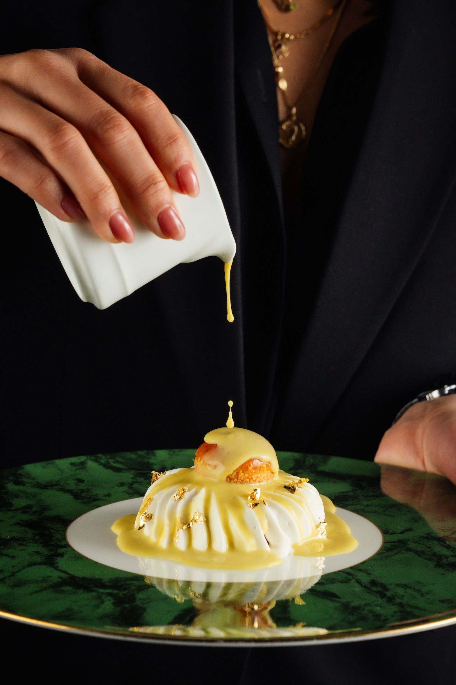 Private dining table setting